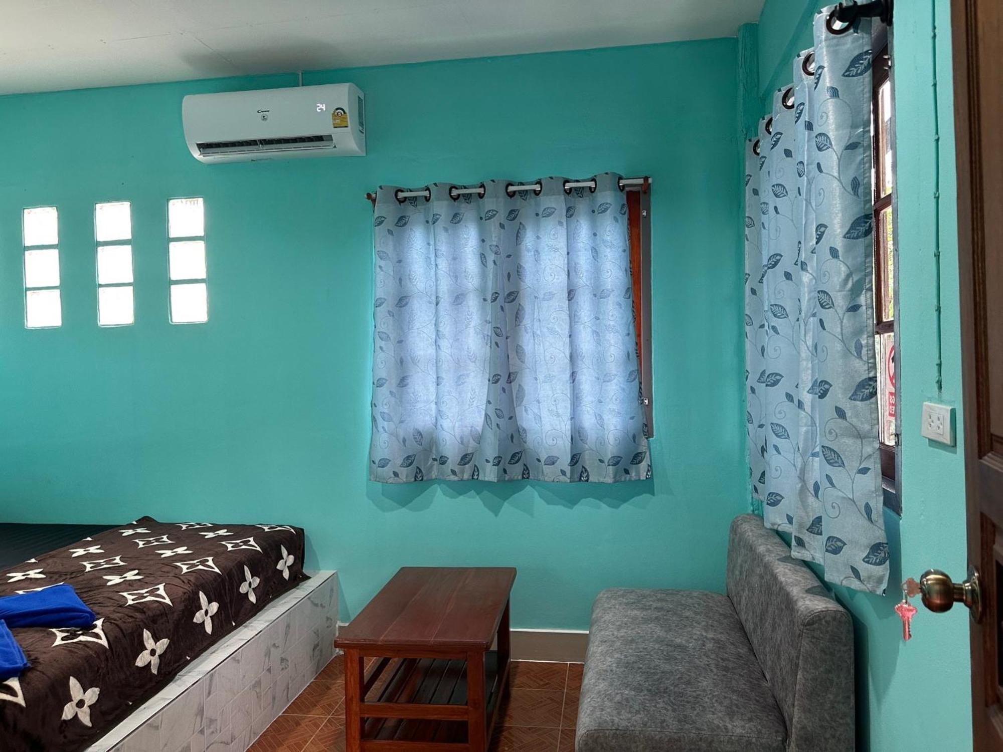 Hotel P'Un House Ko Tao Habitación foto