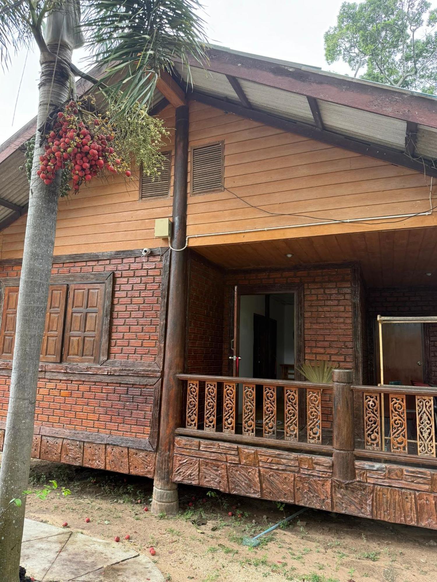 Hotel P'Un House Ko Tao Exterior foto